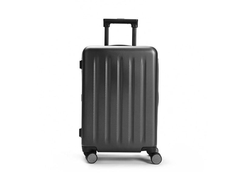 lightest luggage 2021